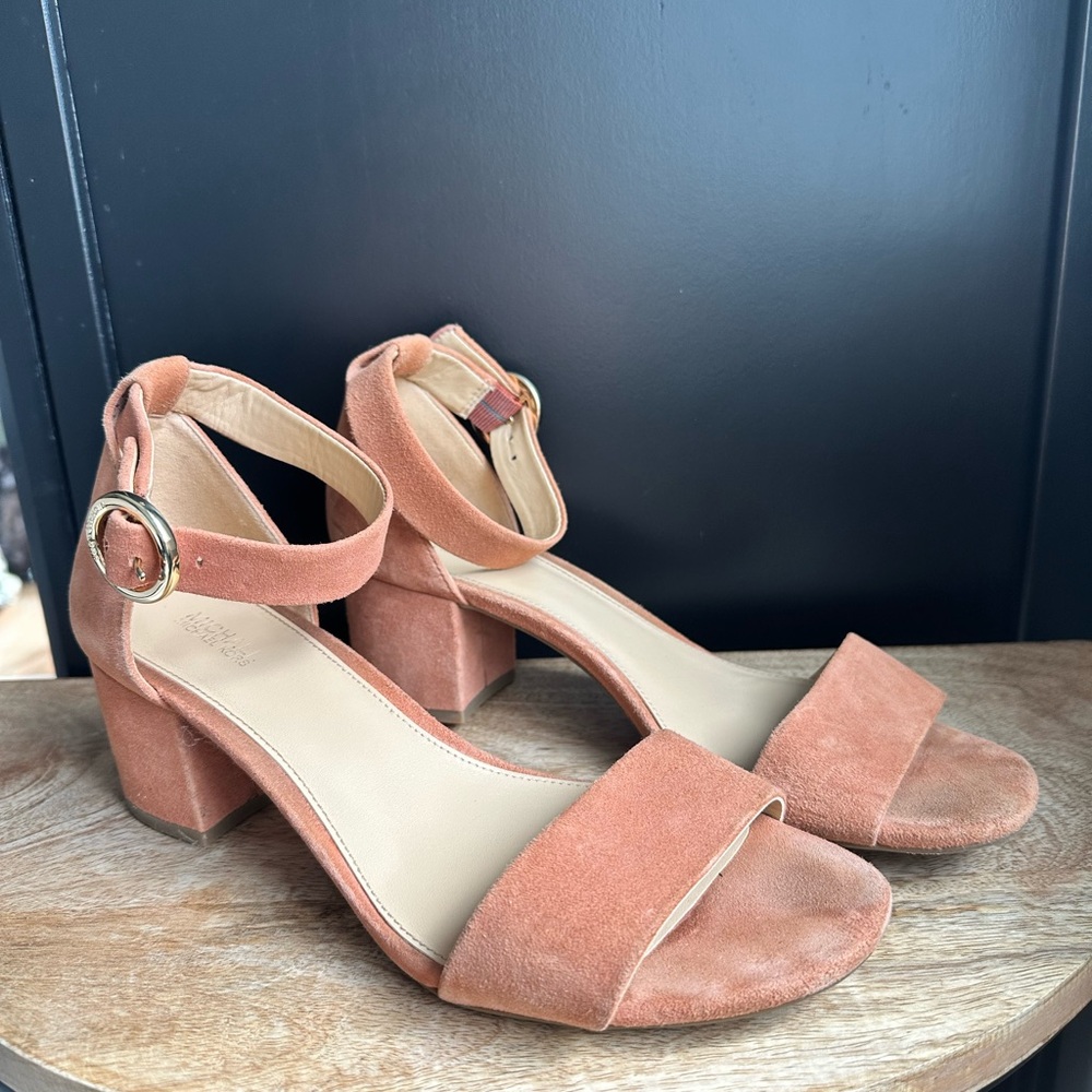 Women's Suede Block Heel Sandals - Blush